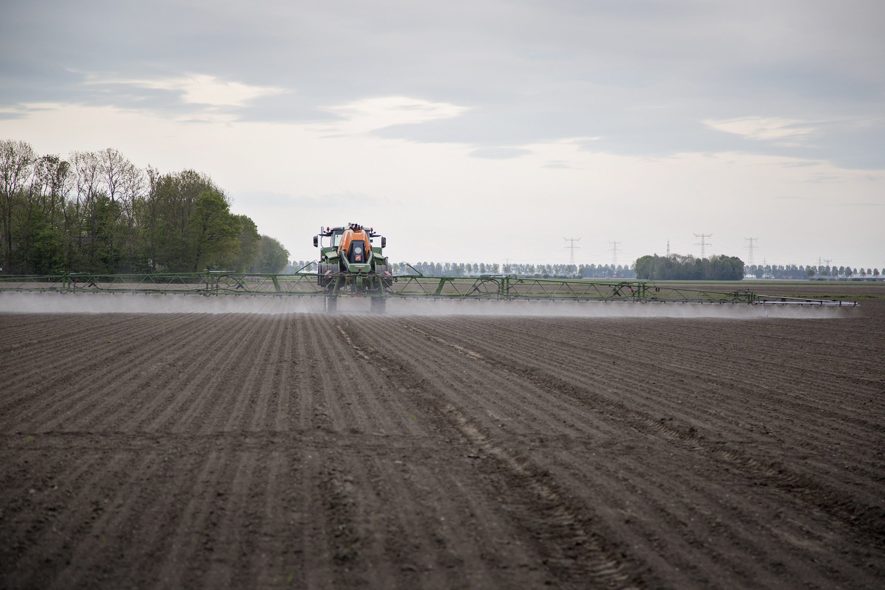 Variabel spuiten van uien bij NPPL-deelnemer Max Sturm in Ens (Fl.).