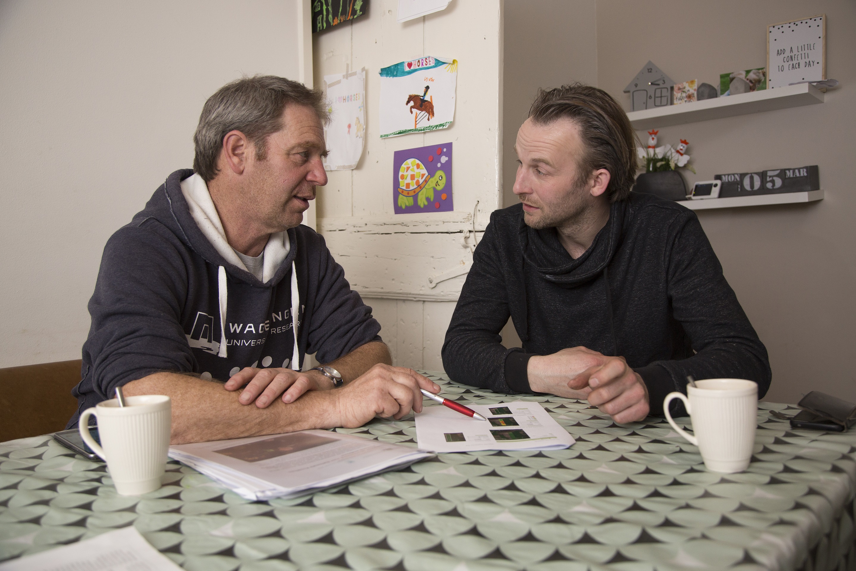 Pieter (r.) en Wageningen-expert Jean-Marie Michielsen.