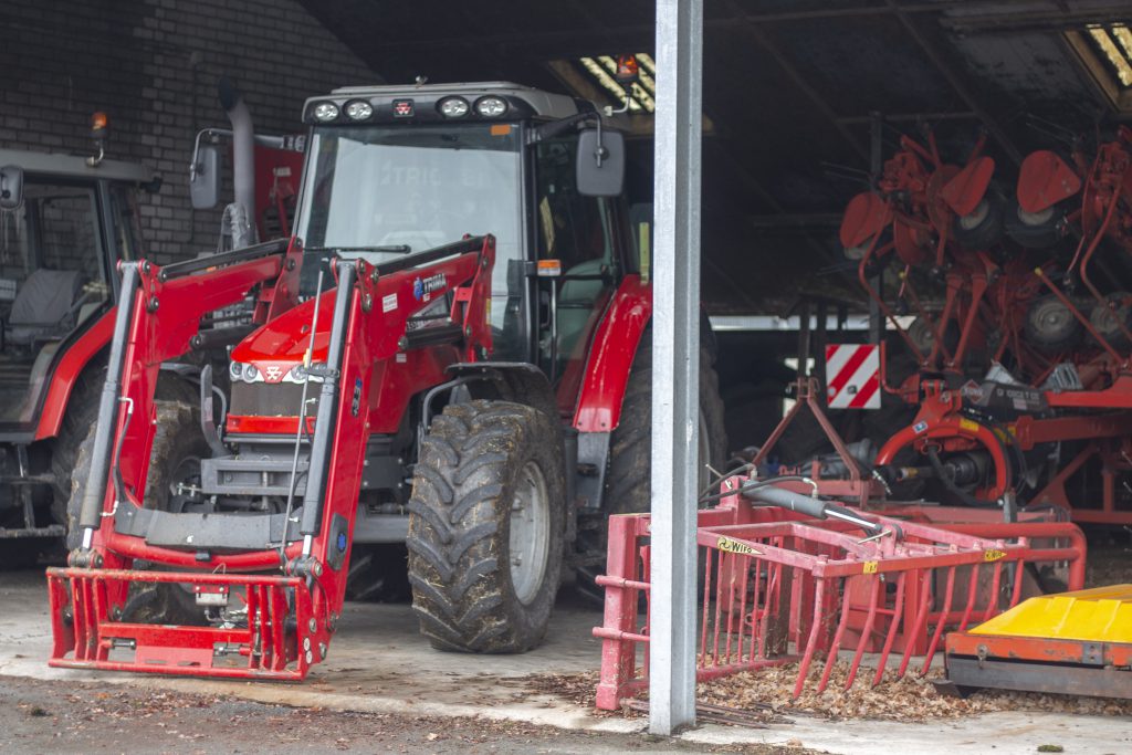 De eigen mechanisatie is beperkt en de enige gps-apparatuur aanwezig op het bedrijf is een rechtrijhulp voor het kunstmeststrooien.