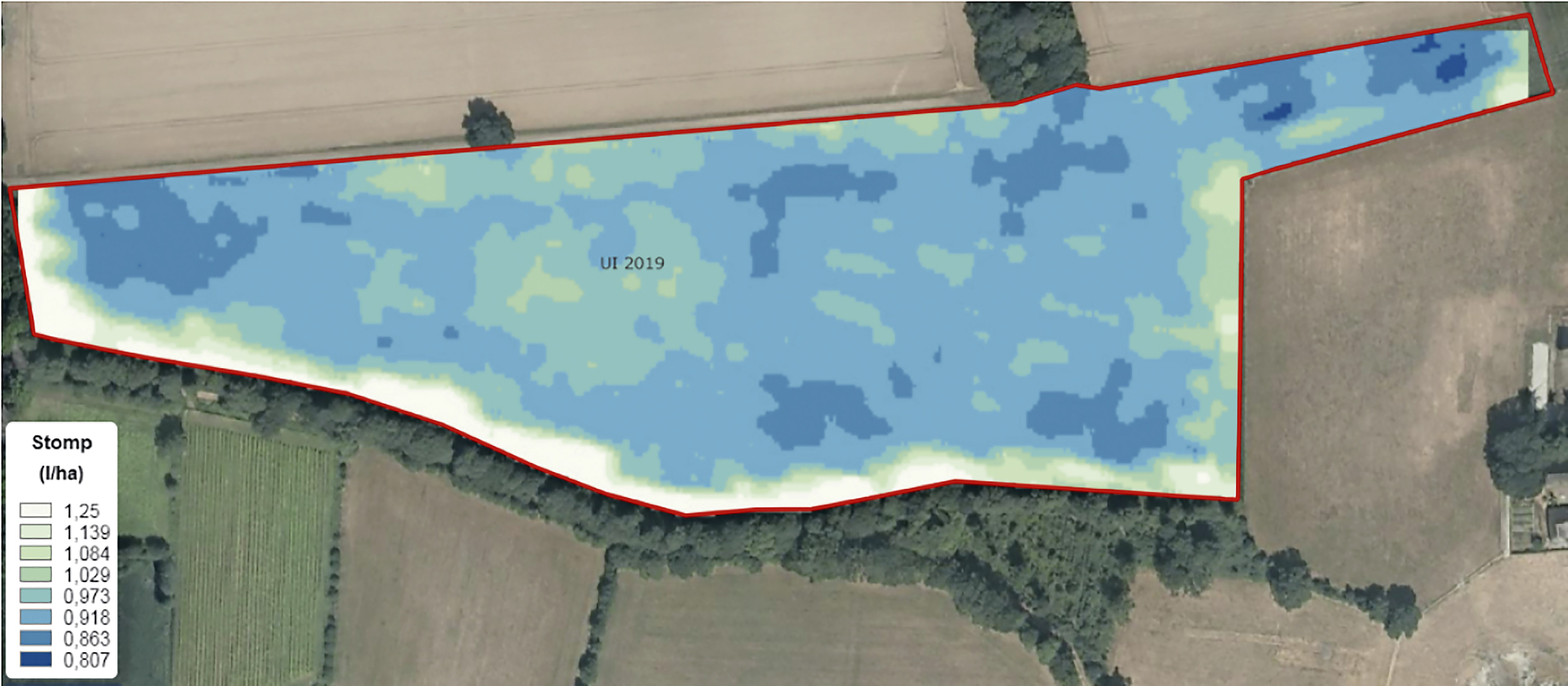 In deze kaart is op basis van de organischestof in de bodem een potentiële variatie in de dosering te zien van 0,807 – 1,25 L Stomp per ha. De kaart is te fijnmazig is voor een 33 meter spuit die alleen op boombreedte kan variëren