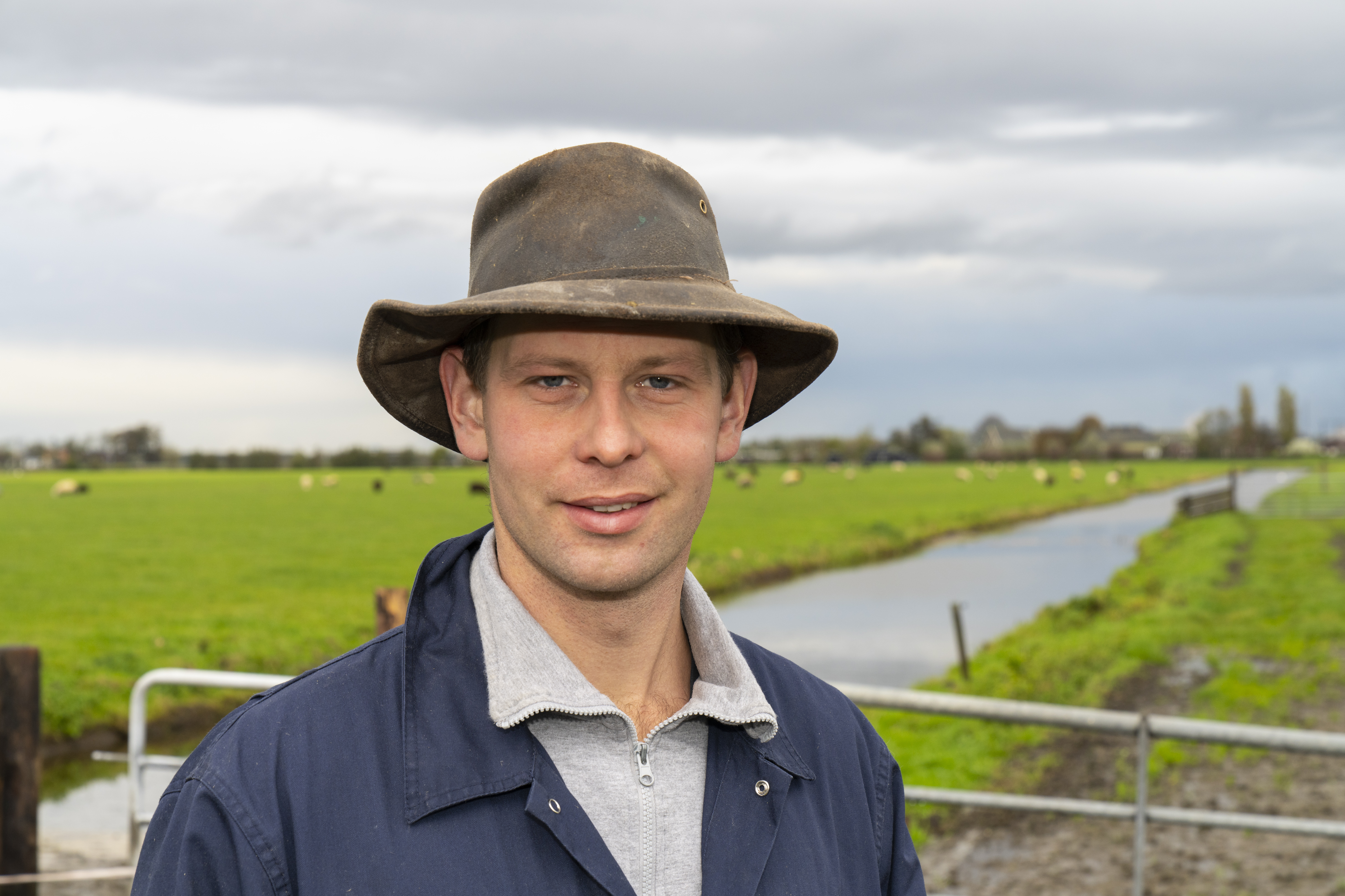 Gerard Mul (32) heeft in Warmond (Z.-H) en in Fluitenberg (Dr.) een bedrijf met melkvee en diverse neventakken zoals een camping, boerderij-ijs en educatie.